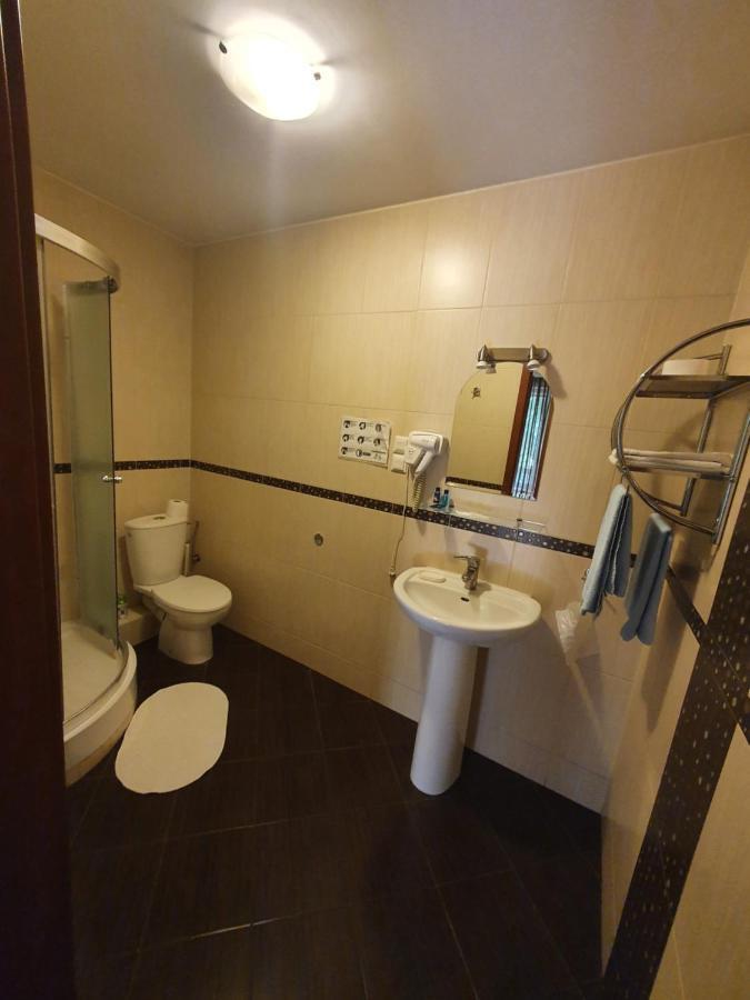 Hotel Graf Łask Eksteriør bilde
