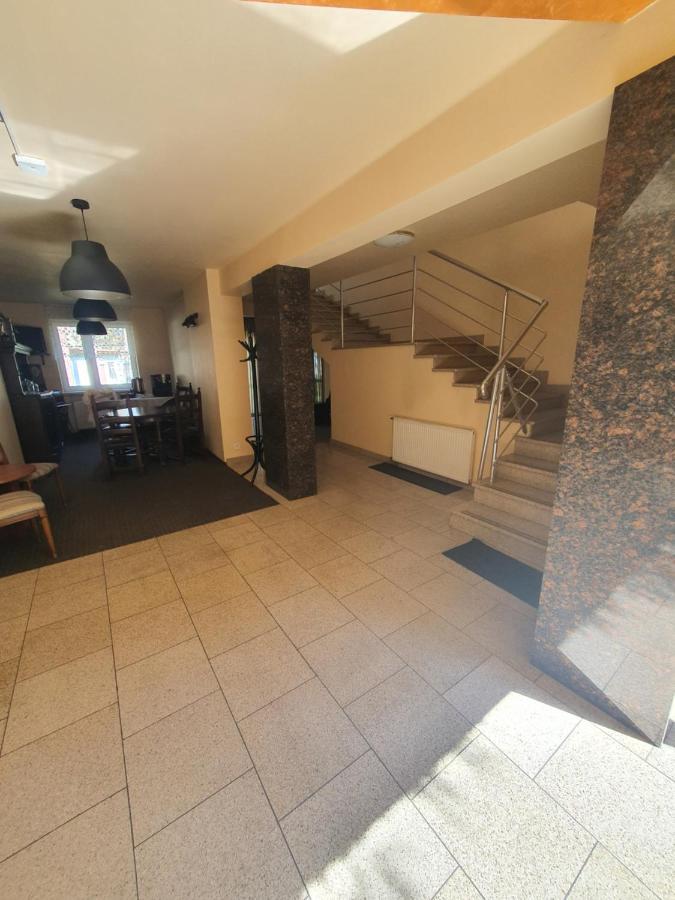 Hotel Graf Łask Eksteriør bilde